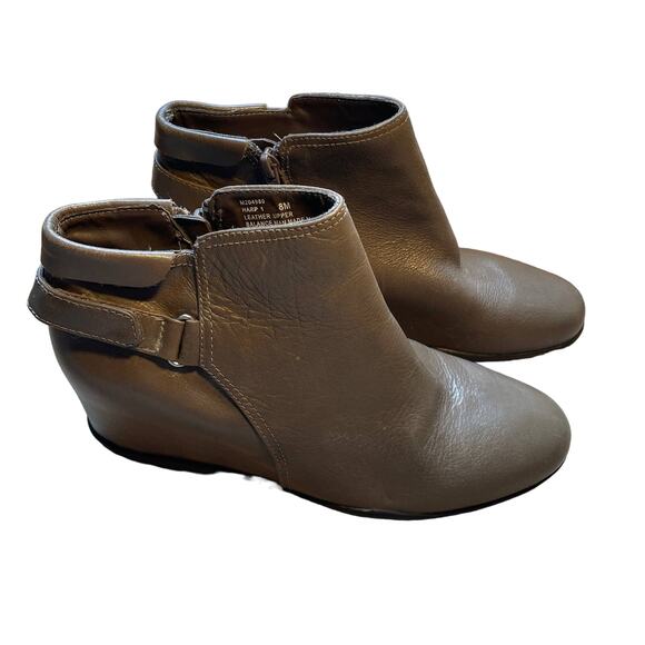 Me Too Harp Boot Granite Grey Wedge Boots Sz 8 - Picture 1 of 7